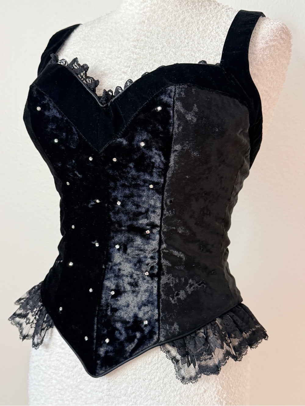 Vintage Black Velvet Lace-Trim Corset halter top